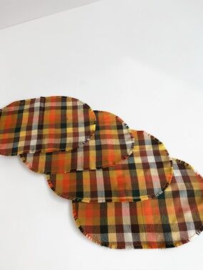Vintage Plaid Oval Placemats Set of 4